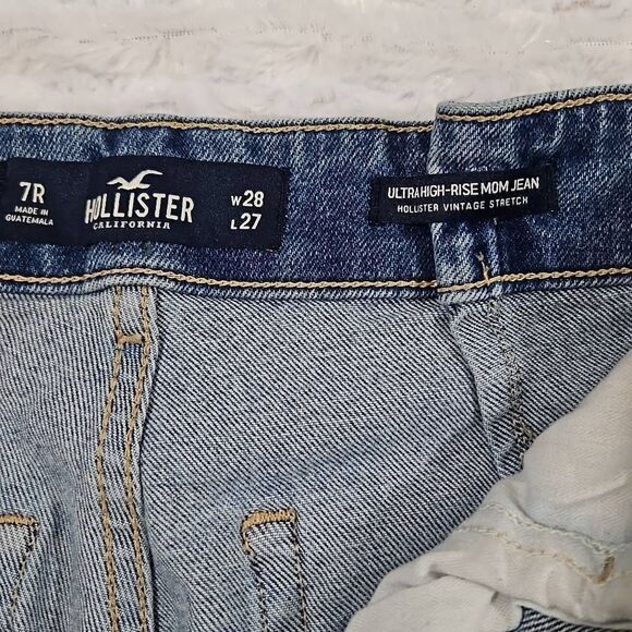Hollister Mom Jean - Picture 3 of 11